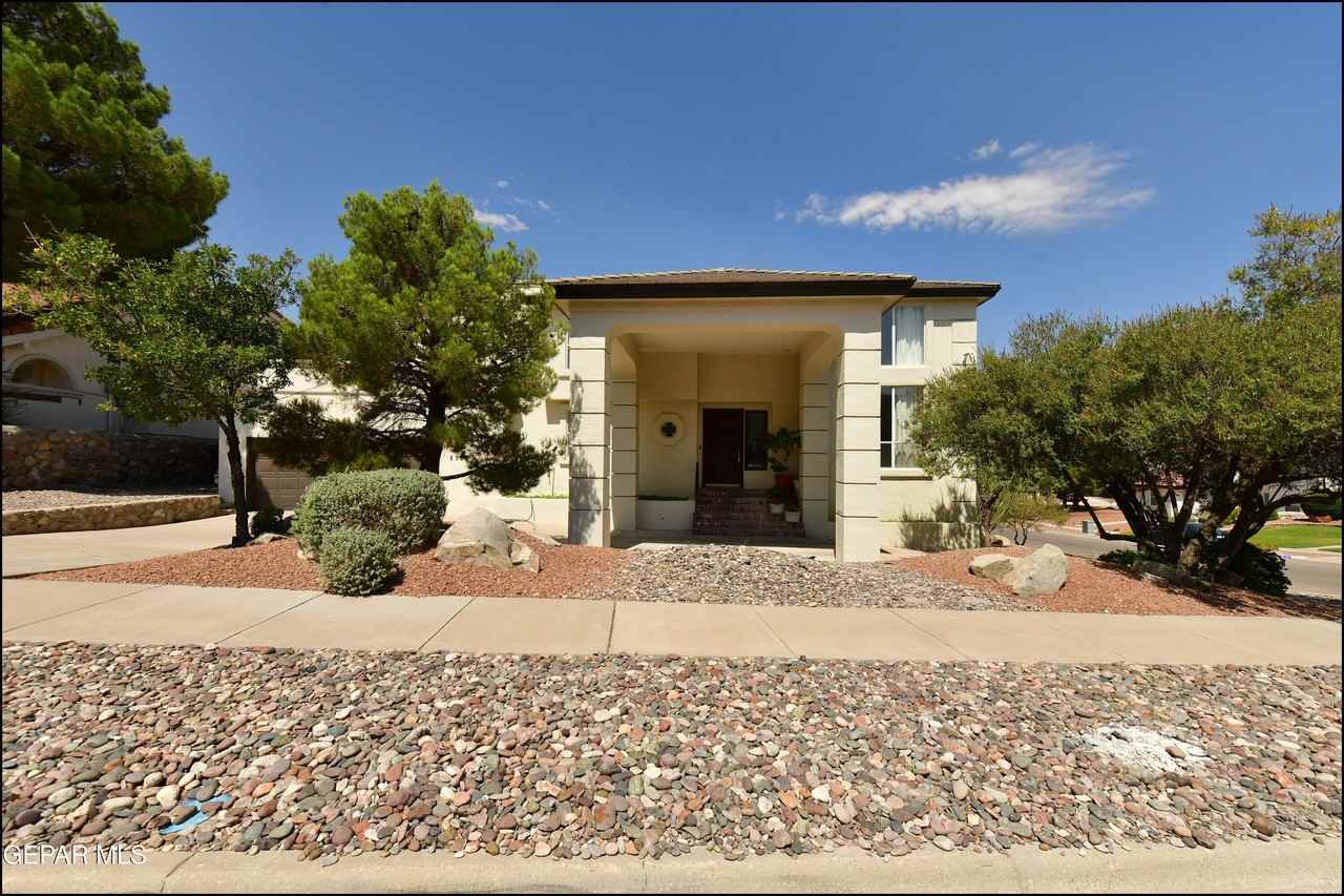 6598 Eagle Ridge Dr - Photo 3 of 50