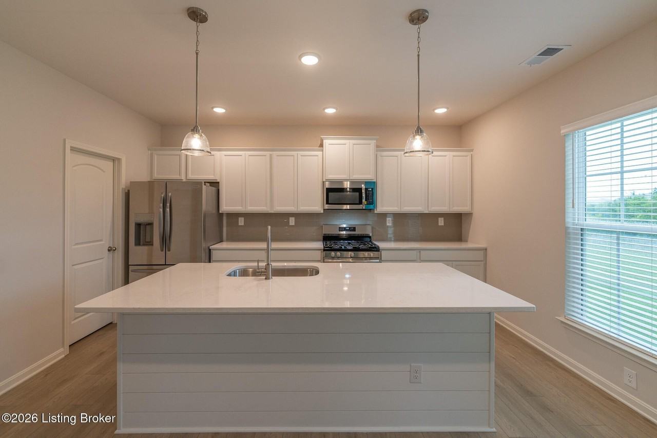 7921 Copper Drift Way - Photo 6 of 30