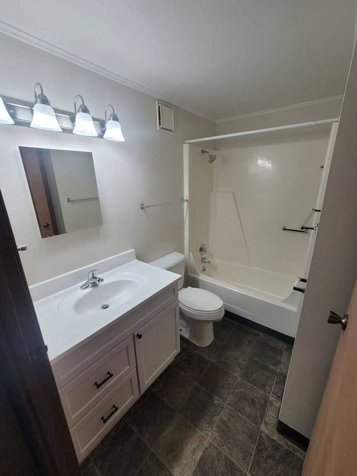 440 Cedargate Ct #440 - Photo 2 of 7