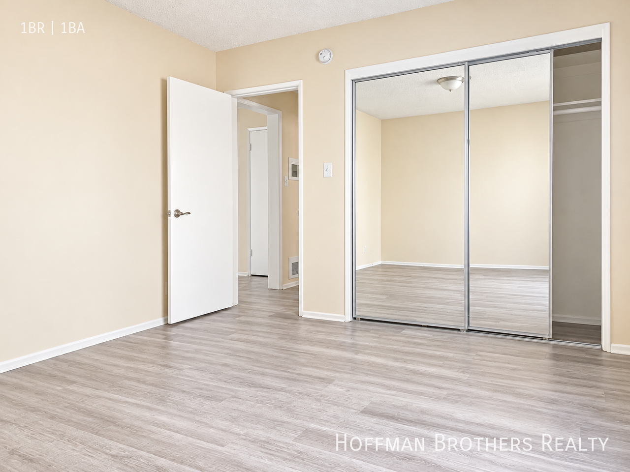 3648 Westwood Blvd #14 - Photo 4 of 8