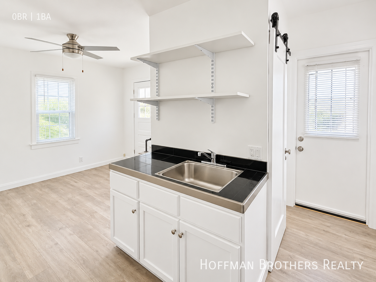 653 Flower Ave #E - Photo 5 of 8