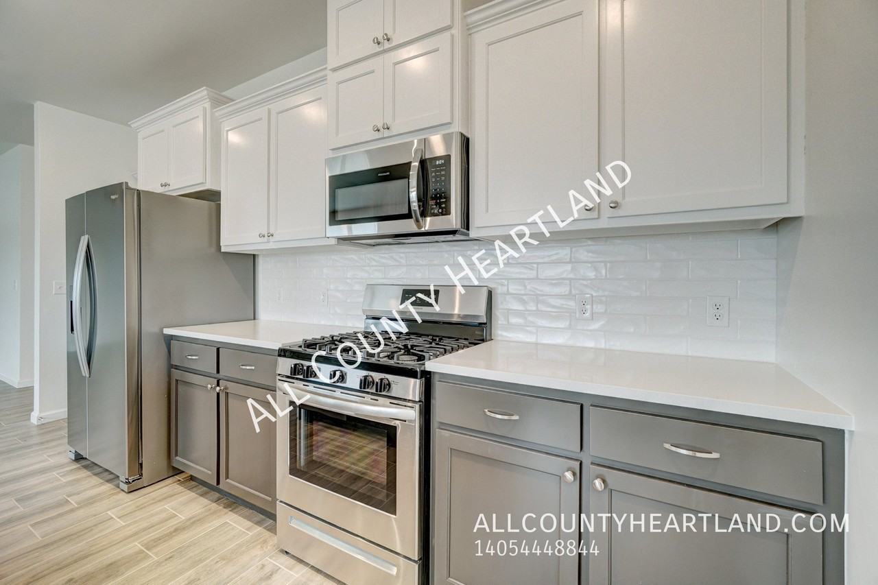 528 Nw 175th St - Photo 7 of 21