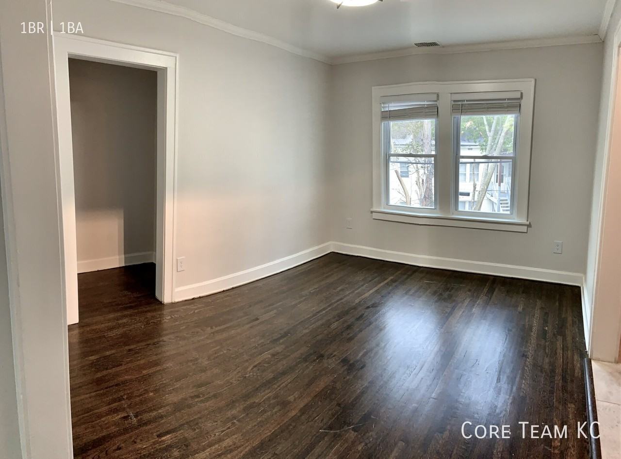 4318 Mercier St #4320-2 - Photo 6 of 15