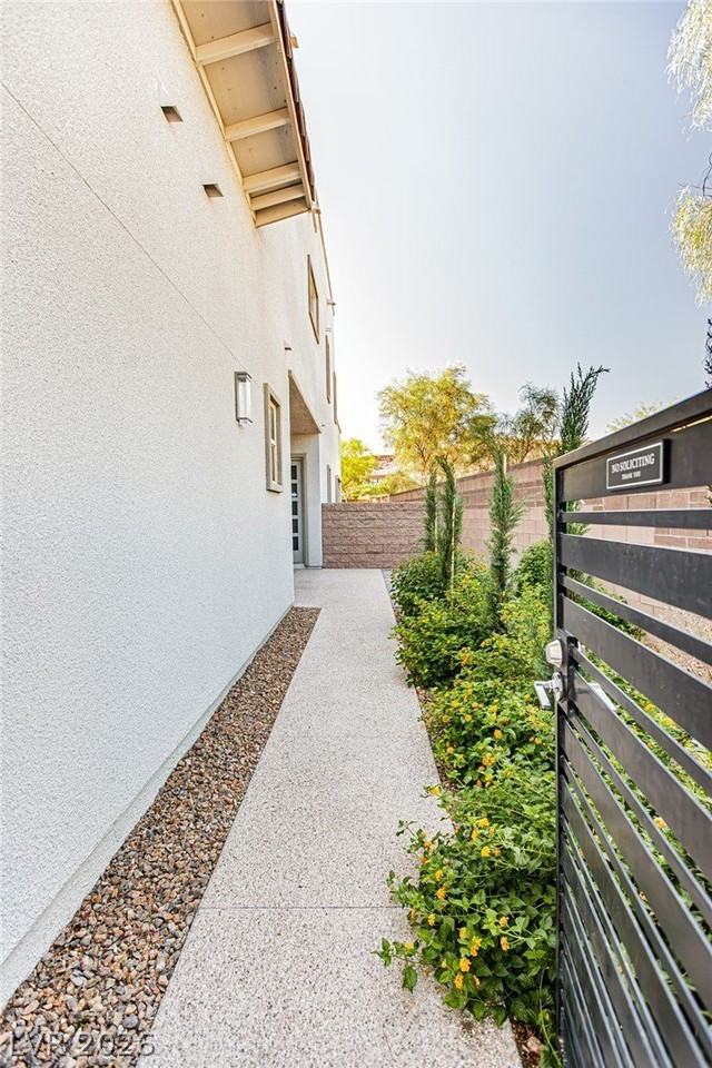 2181 Radiant Horizon Ave - Photo 4 of 50