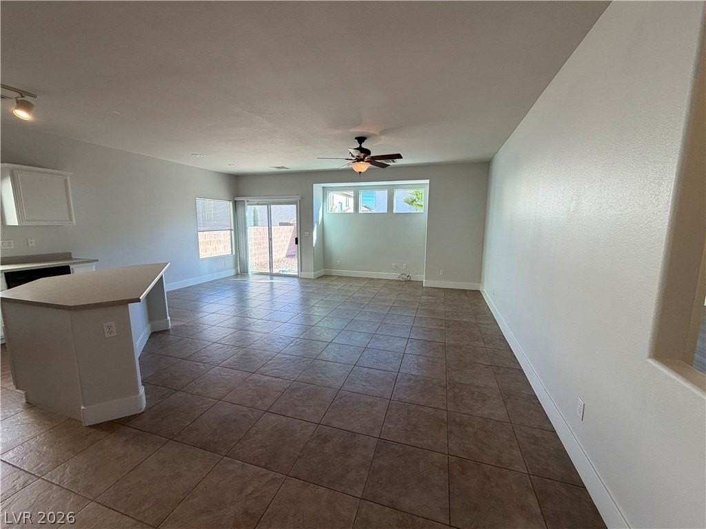 1129 Oceanwood Ave - Photo 5 of 36