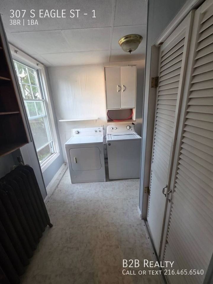 307 S Eagle St #1 - Photo 7 of 27