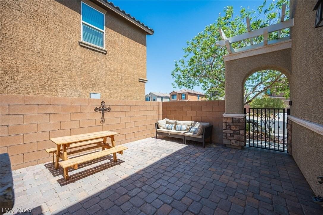 1069 Water Cove St - Photo 5 of 50