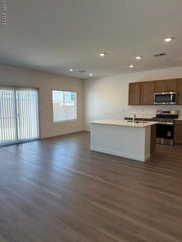 924 Alethea River Ave - Photo 2 of 34