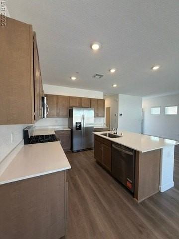 924 Alethea River Ave - Photo 3 of 34