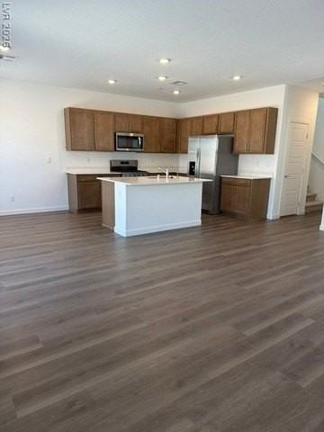 924 Alethea River Ave - Photo 4 of 34