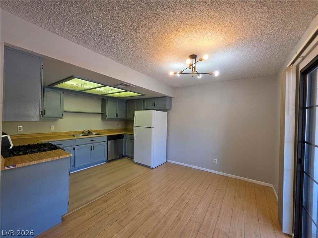 6625 W Tropicana Ave #201 - Photo 4 of 19