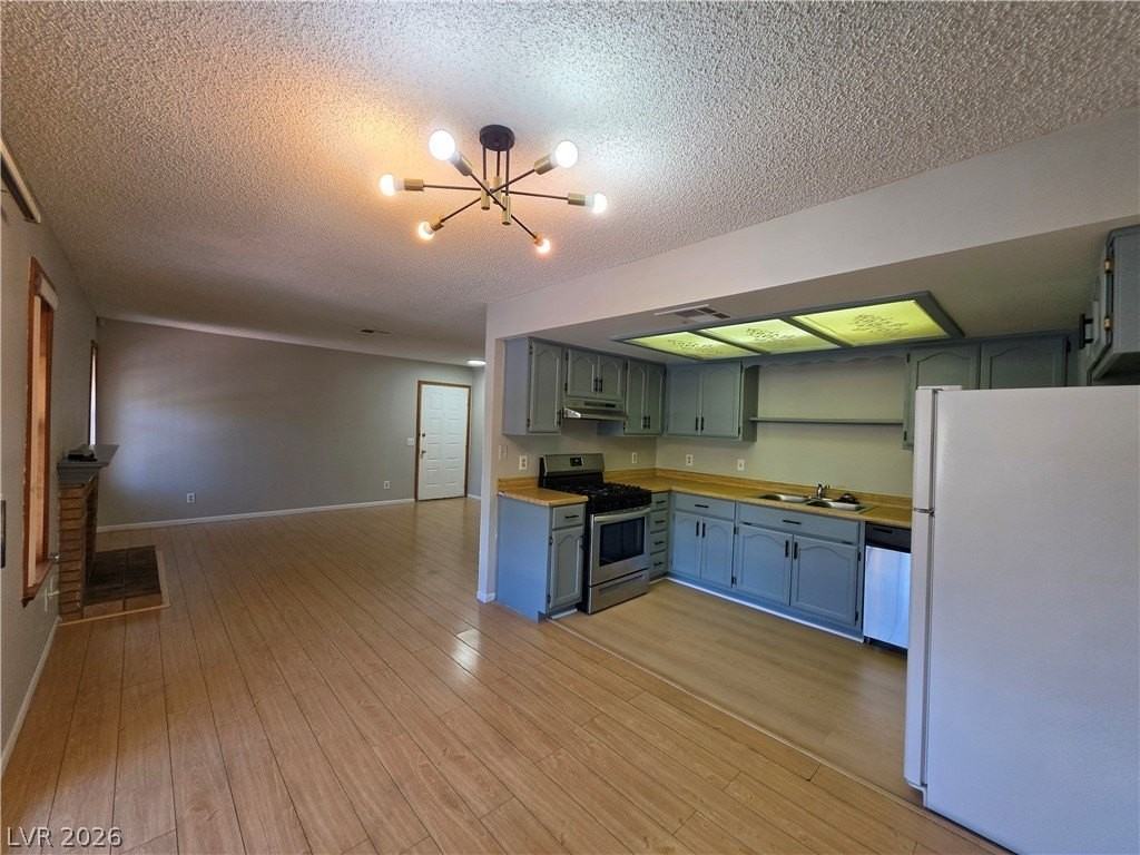 6625 W Tropicana Ave #201 - Photo 5 of 19