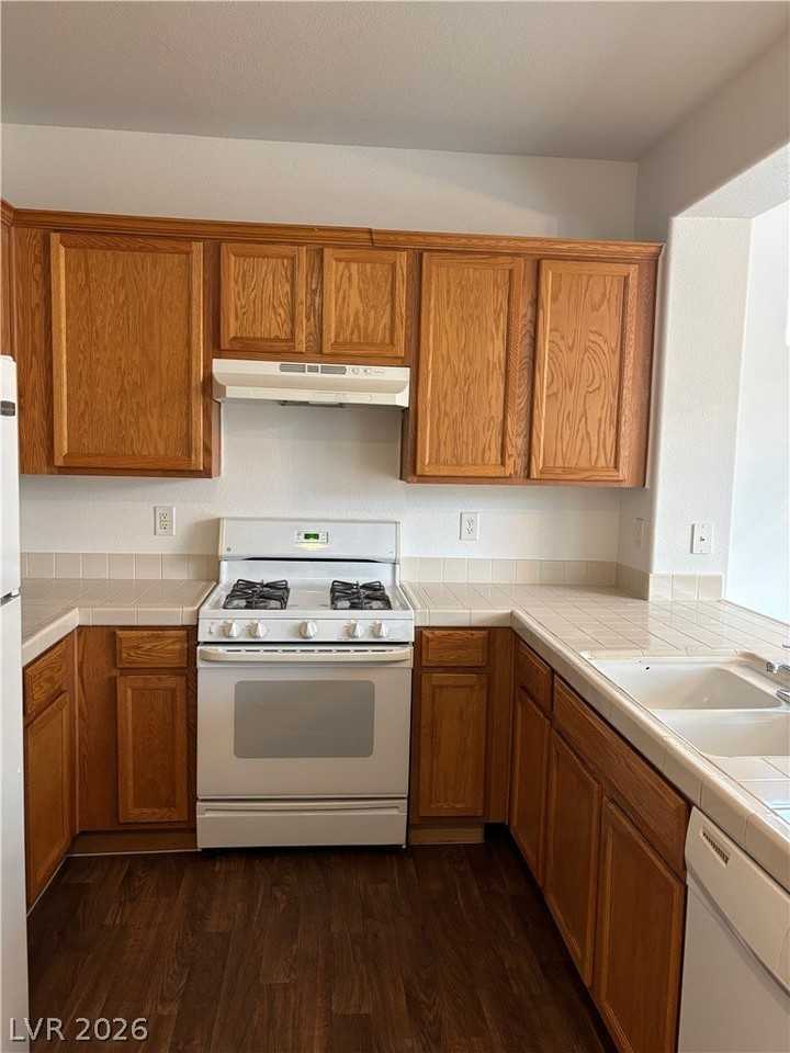 5887 Lustrous Ct - Photo 5 of 17