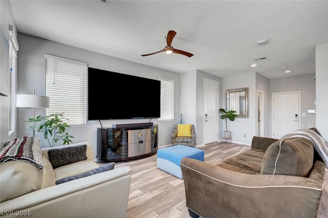 10840 Woods Hole Bay St - Photo 5 of 50