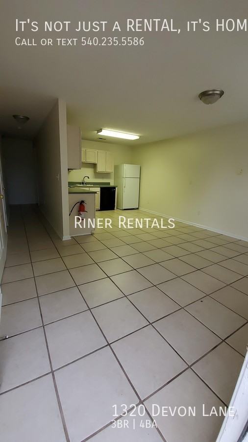 1320 Devon Ln - Photo 4 of 35