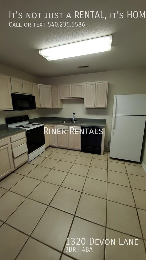 1320 Devon Ln - Photo 5 of 35