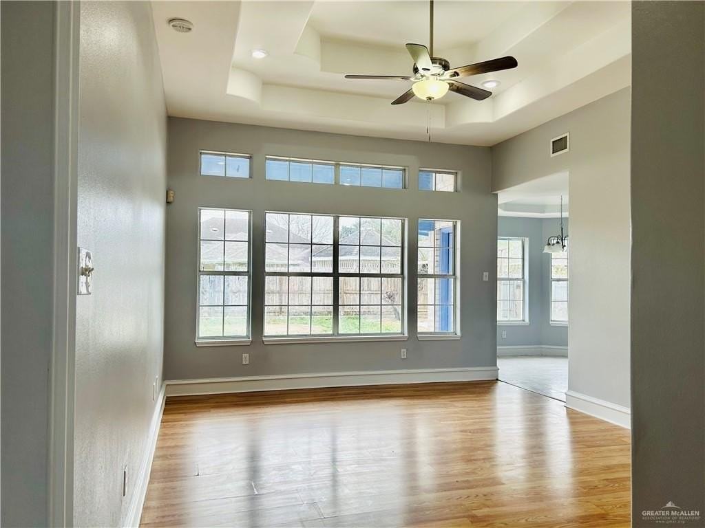 1004 Liz Rios Dr - Photo 4 of 15