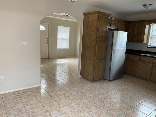 704 S Dfw Dr - Photo 5 of 11