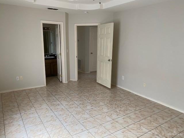 704 S Dfw Dr - Photo 6 of 11