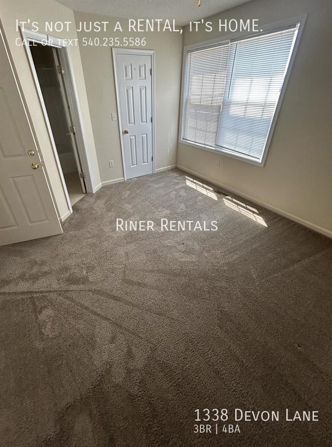 1338 Devon Ln - Photo 3 of 12