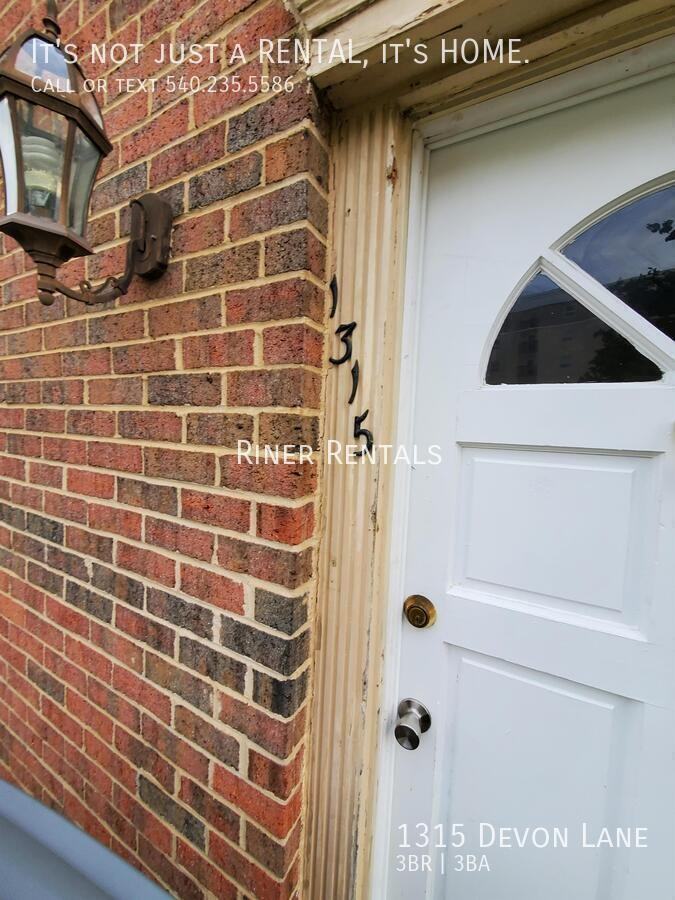 1315 Devon Ln - Photo 2 of 31