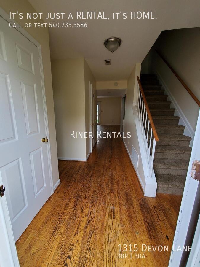 1315 Devon Ln - Photo 3 of 31