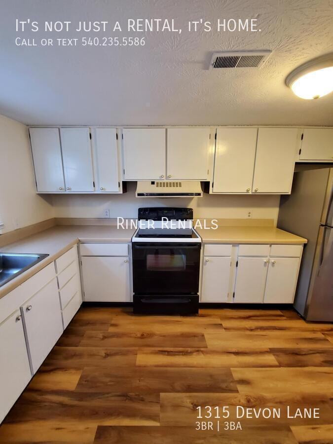 1315 Devon Ln - Photo 5 of 31