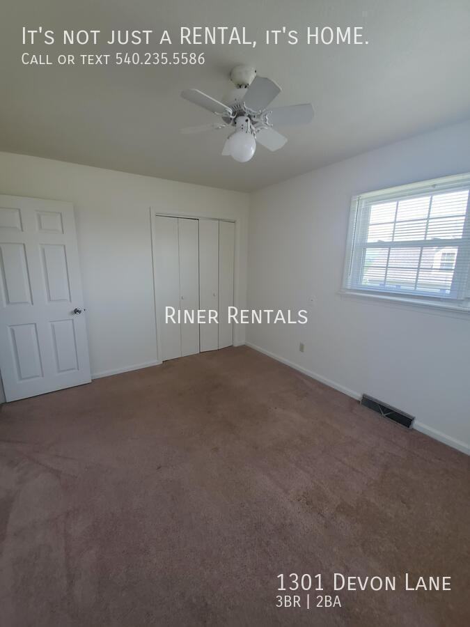 1301 Devon Ln - Photo 3 of 12