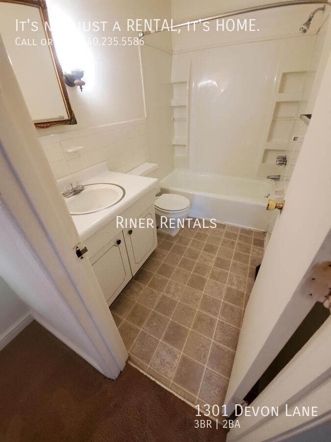 1301 Devon Ln - Photo 6 of 12