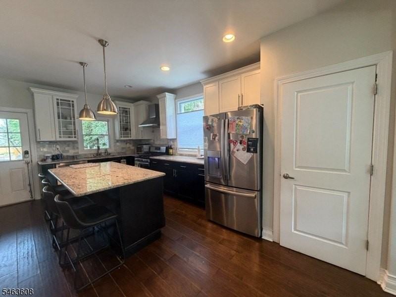 652 W 8th St - Photo 6 of 10