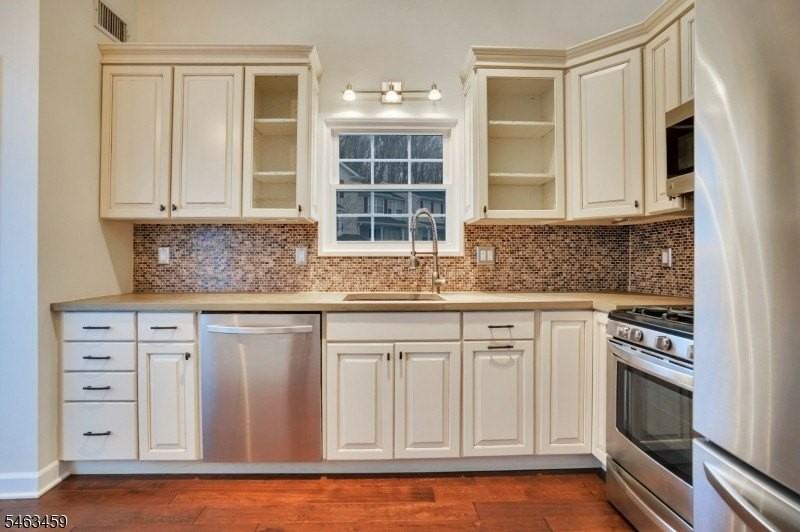 1606 Windsor Ct - Photo 5 of 17