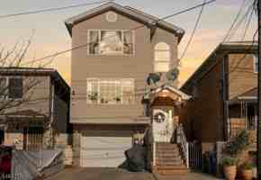 featured image of 1031 Fanny St #2