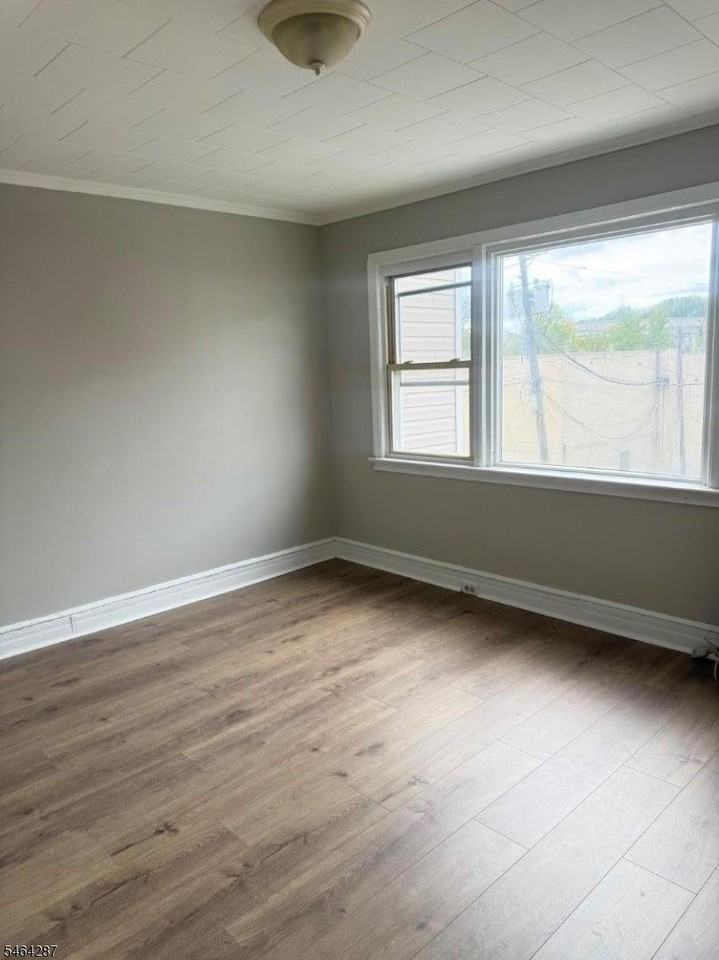 14 43rd St #1 - Photo 6 of 9