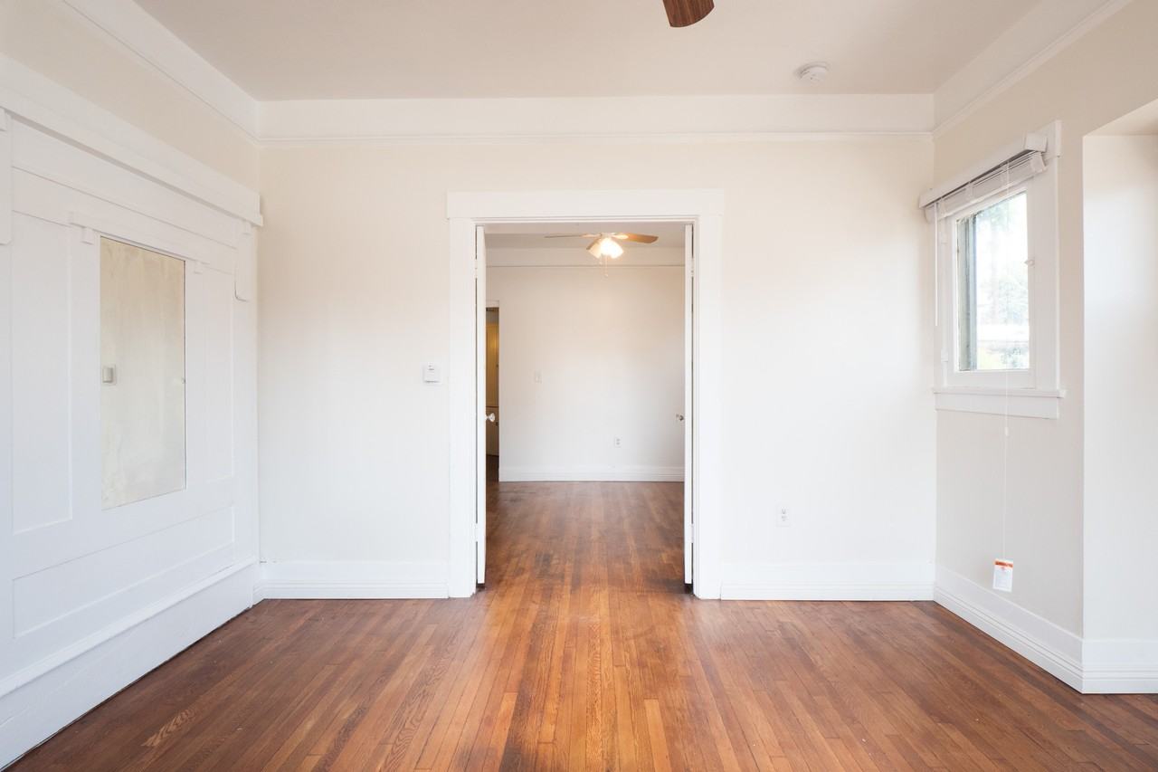 3835 Arlington Ave #1 - Photo 5 of 17