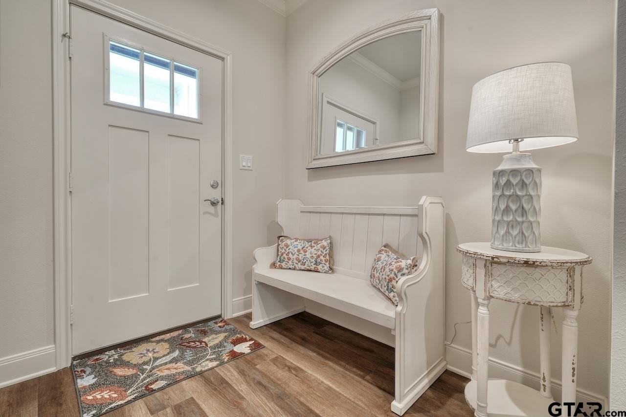 6111 Hamilton Meadows Way - Photo 2 of 40