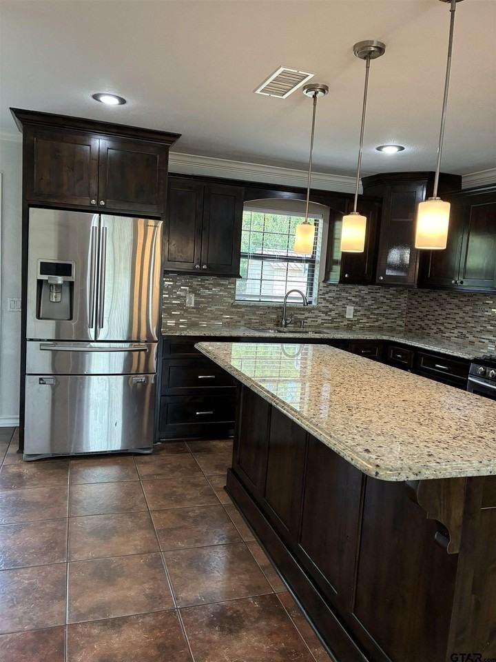 800 S Palmer Ave - Photo 4 of 24