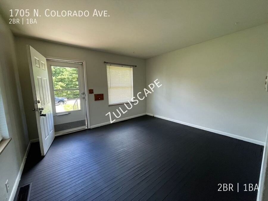 1705 N Colorado Ave - Photo 3 of 8