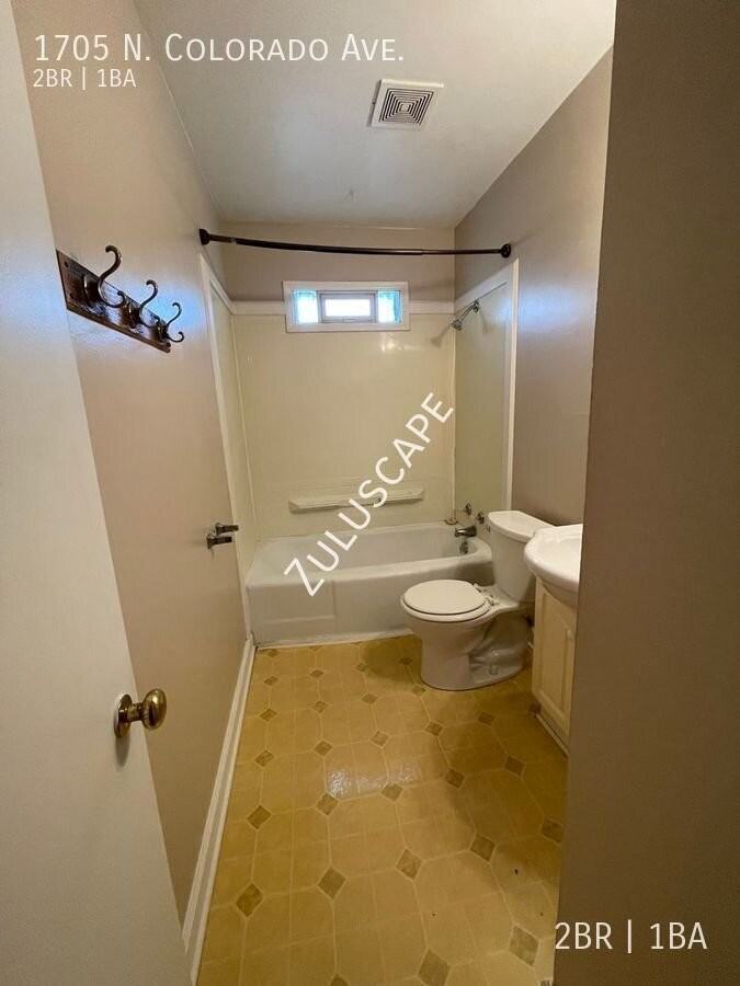 1705 N Colorado Ave - Photo 6 of 8