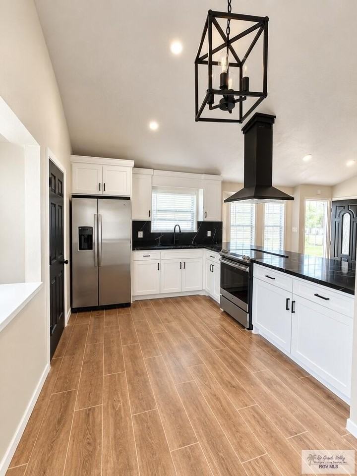 4797 Paseo Del Rey Dr - Photo 3 of 9