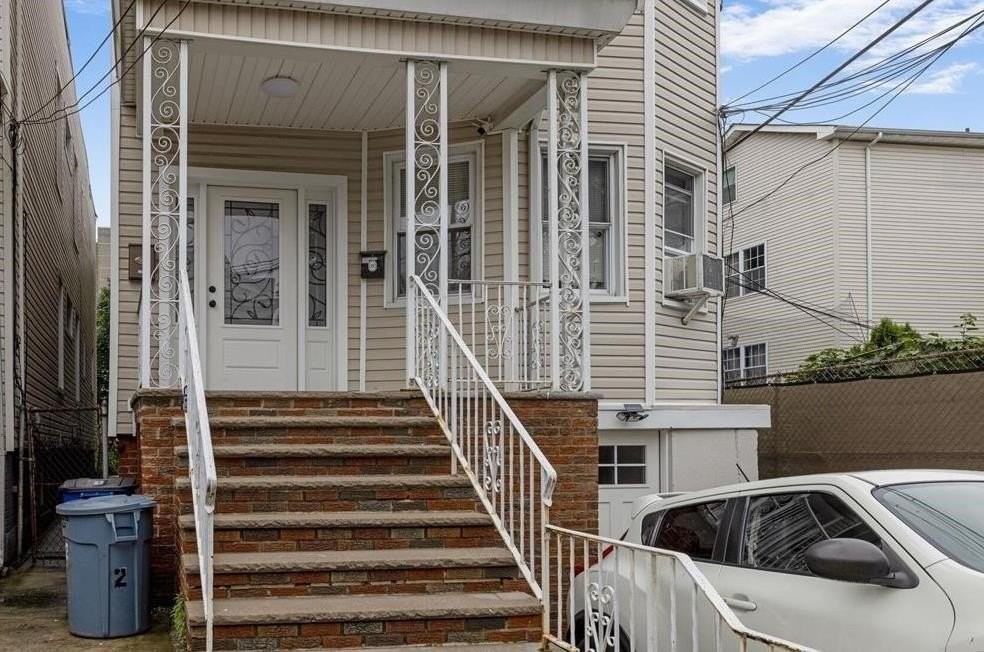 2 Apollo St #2 - Photo 2 of 16