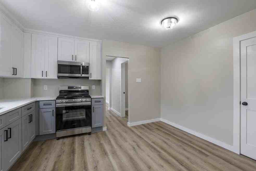 2 Apollo St #2 - Photo 4 of 16
