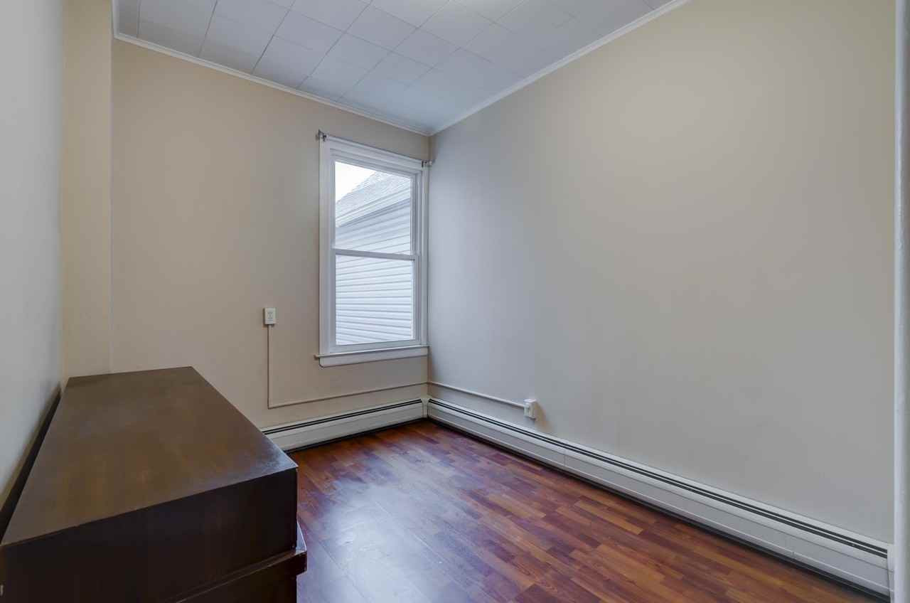 121 W 19th St - Photo 5 of 13