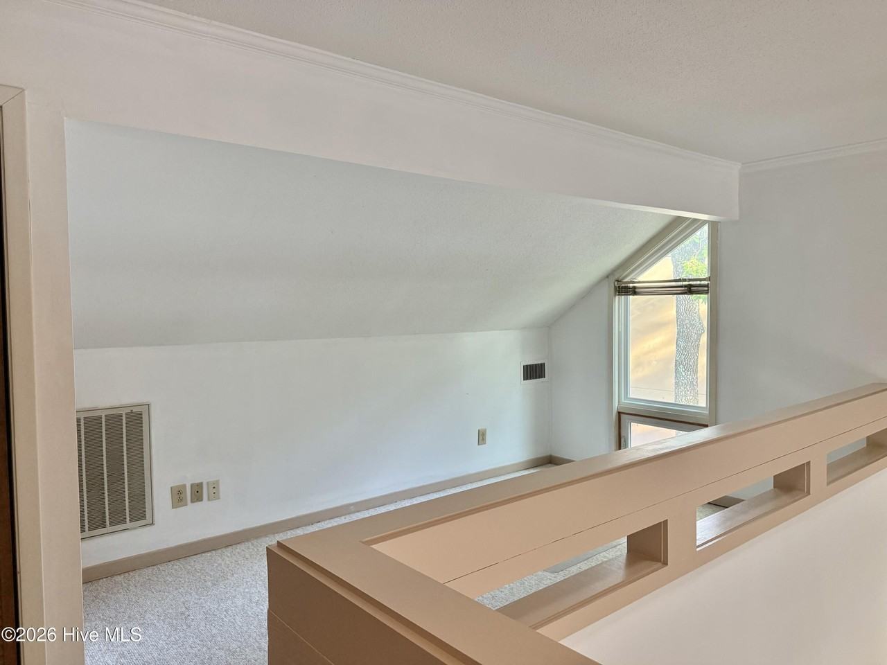 1410 Harbourside Dr - Photo 6 of 13