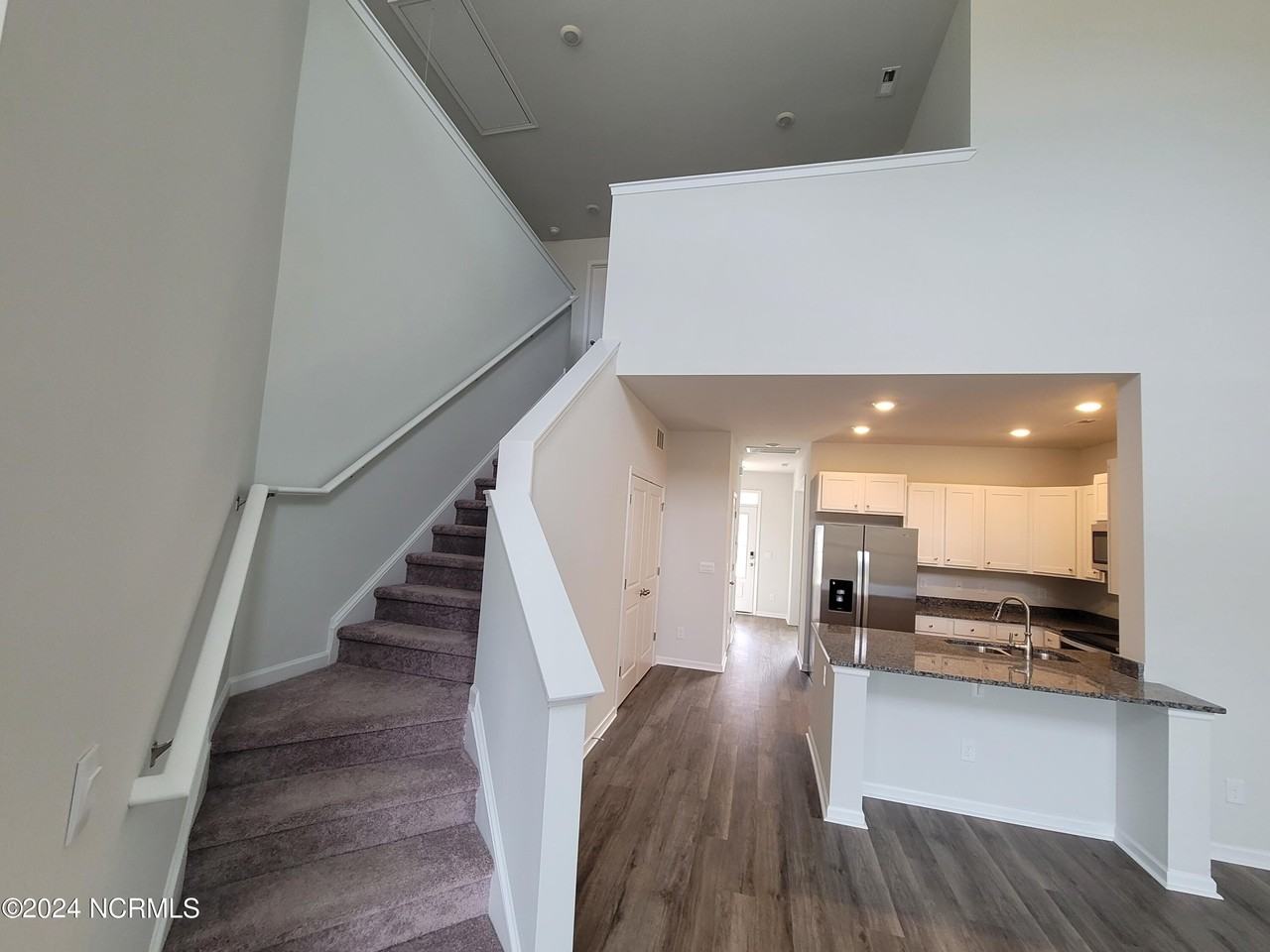 6554 Shark Tooth Trl - Photo 5 of 44