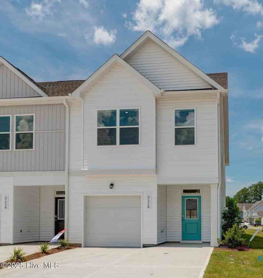 7110 Fisk Dr Ne - Photo 2 of 22