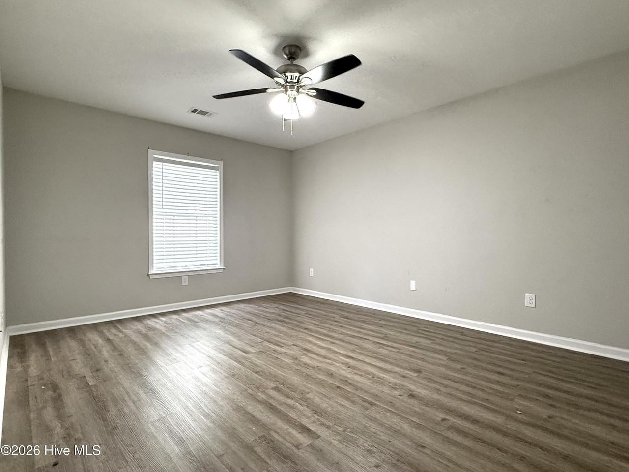 214 Evans Lake Dr - Photo 7 of 8