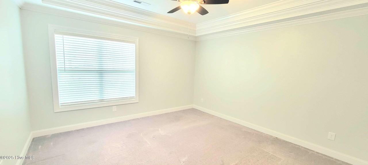 3924 Pensacola Dr - Photo 5 of 14