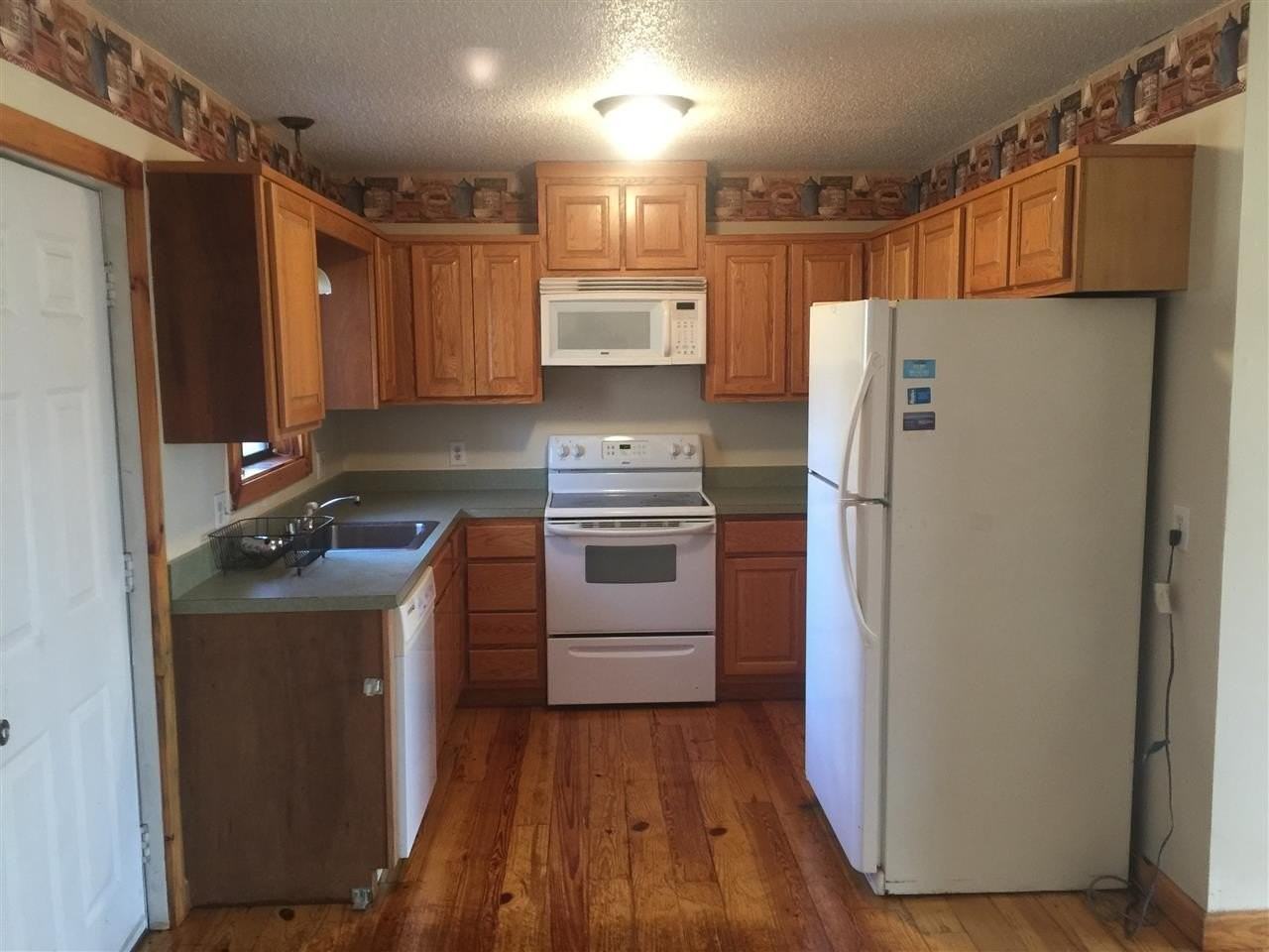 2577 Mountain Dr - Photo 3 of 11