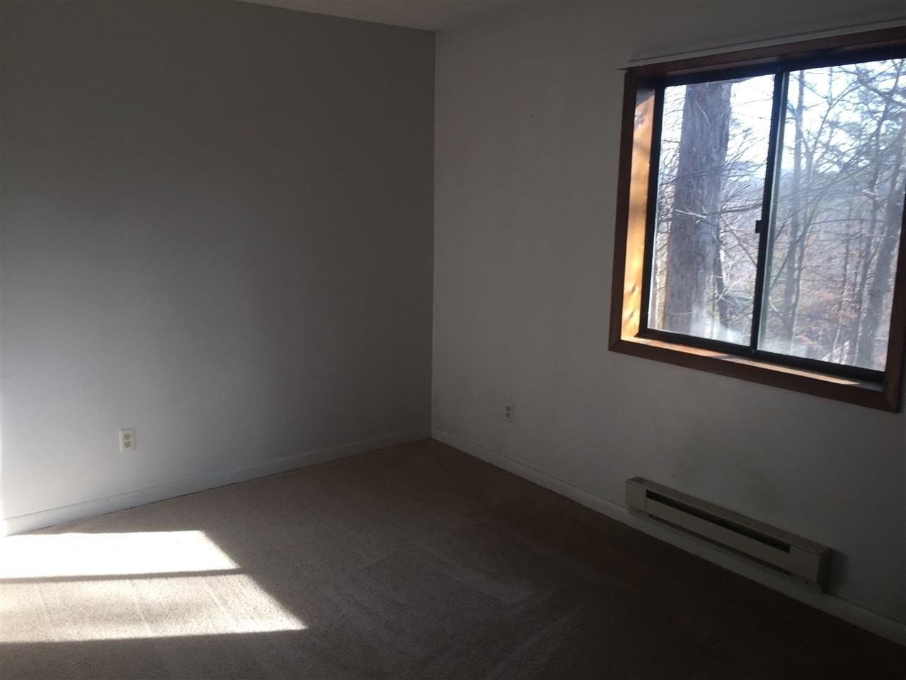 2577 Mountain Dr - Photo 4 of 11