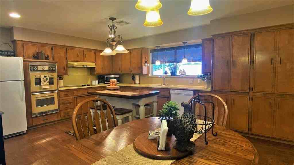 216 Loma Vista Dr - Photo 7 of 23